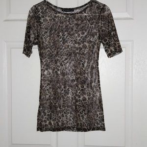 Women's top size small